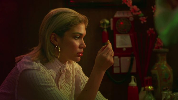 JESS CONNELLY – DEEP + INVOLVED (OFFICIAL VIDEO)